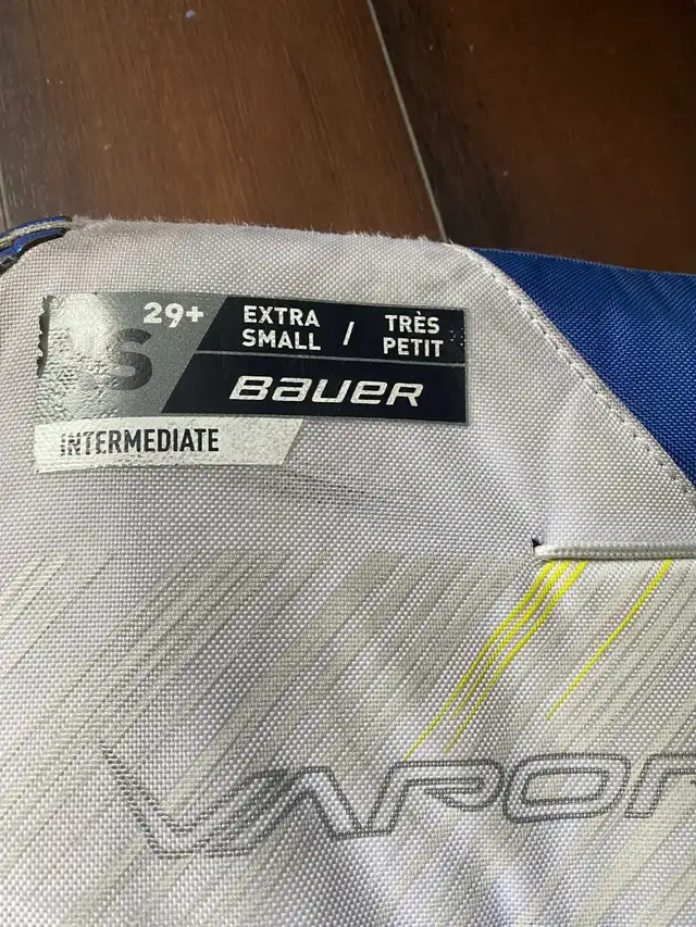 Intermediate goalie set  in Hockey in Edmonton - Image 6