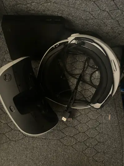 PlayStation VR headset CUH-ZVR2 with processor unit. ⚠️ Condition: * Worked previously, untested now...