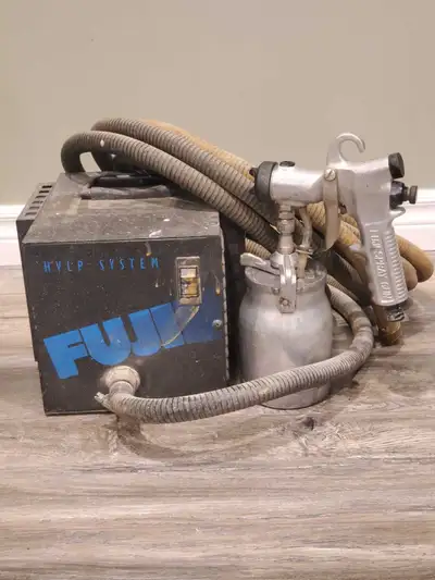 This pre-owned Fuji Spray Super Model 3-Stage HVLP turbine paint sprayer is a reliable workhorse for...