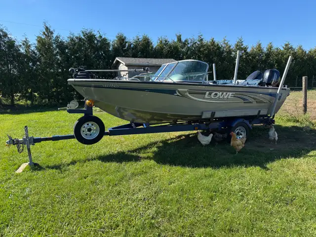 2011 Lowe FS 165 Fishing Boat in Powerboats & Motorboats in Chatham-Kent - Image 2