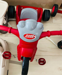 Outdoor toddler tricycle, Rider Trike, Radio Flyer, Delivery chk