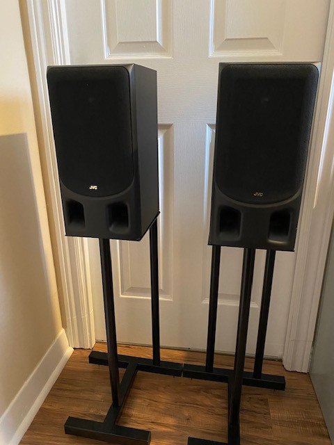 JVC STERO COMPONENT & SPEAKERS in Stereo Systems & Home Theatre in Ottawa - Image 2