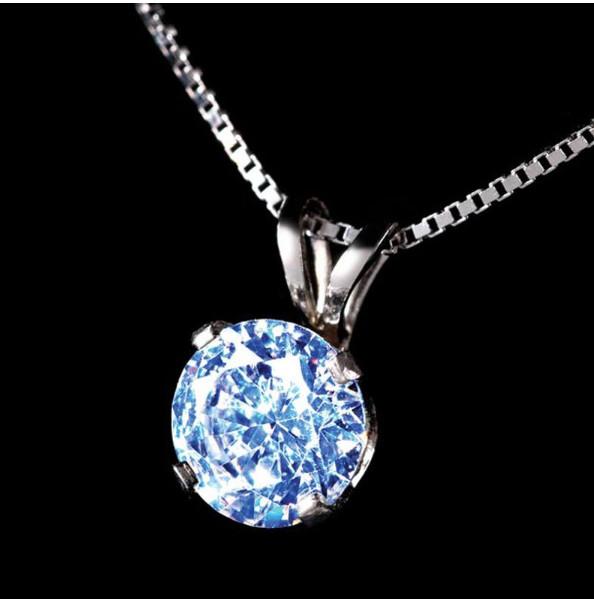 Solitaire Necklace in Jewellery & Watches in Gatineau