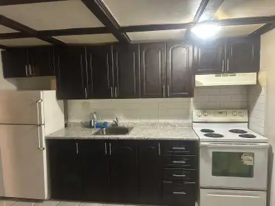 bsmt for rent as of November no parking ☆1 master bedroom ☆1 full bath room ☆laundry in unit ☆full k...