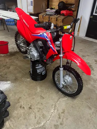 2022 Honda crf 110 great little bike for beginners have never had a problem with it other than the e...