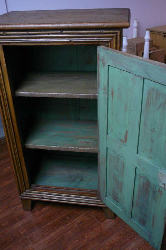 Petite armoire antique dans Commodes et armoires  à Lévis - Image 4