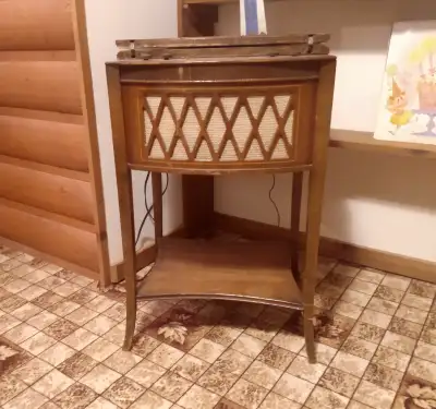 RADIO RECORD PLAYER COMBINATION - ANTIQUE, View more