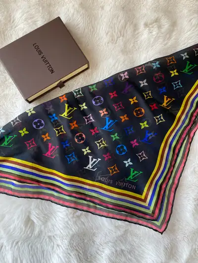 Louis Vuitton Bandana Rare, View more
