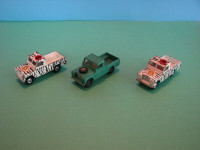 3 Corgi Land Rovers, 2 Lions of Longleat (GS8) + repaint