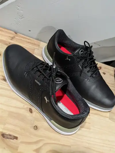 *NEW* Mens 10.5 Golf Shoe, View more