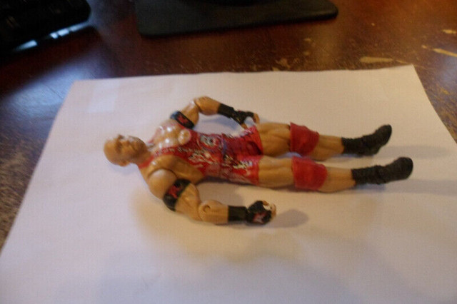 Ryback Wrestling figure wwe wwf mattel 2012 red basic Series 32 dans Art et objets de collection  à Victoriaville - Image 4