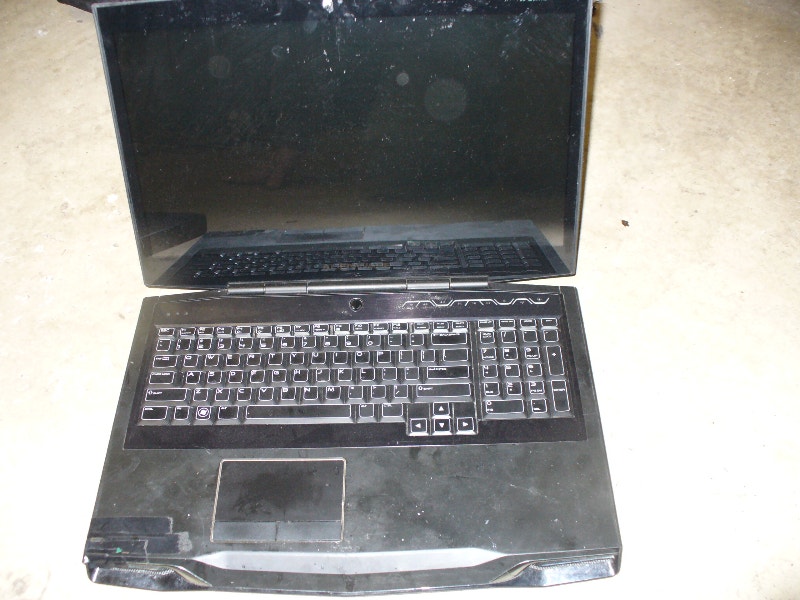 Alienware M17X R3 Gaming Laptop Laptops Calgary Kijiji