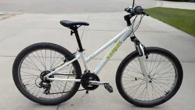 Women's Trek Sky Mountain Bike, View more