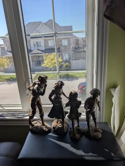 4 bronze family display statues , View more
