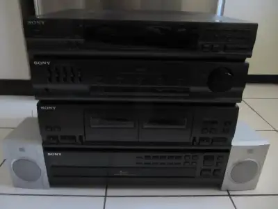 Sony Model R2400 HCD-241 AM/FM 5 Disc Loading Stereo System, View more