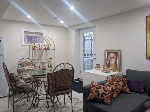 A beautiful walkout basement for rent from 01March
