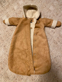Gap infant snowsuit