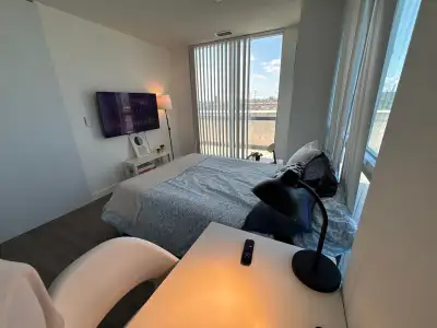 Private Room for Rent – North York (All Utilities Included) Location: 15 Vena Way, Toronto (Weston &...