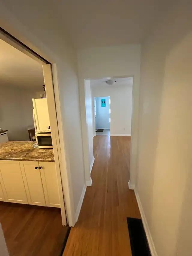 Room for Rent – $800/month | Friendly, Respectful Home in Short Term Rentals in Peterborough - Image 7