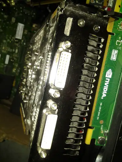 GTX 560 Twin Frozr II/OC 1GB GDDR5 Graphics Card - Micro HDMI, DVI 200+ gamer gpu video card SALE CA...