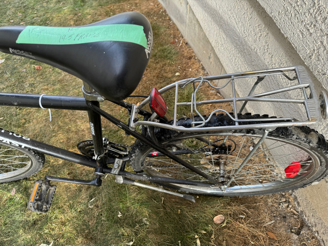 Mountain bike in very good condition ,bike has been serviced in Mountain in Kamloops - Image 4