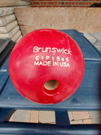 Brunswick 15lbs 10 pin ball