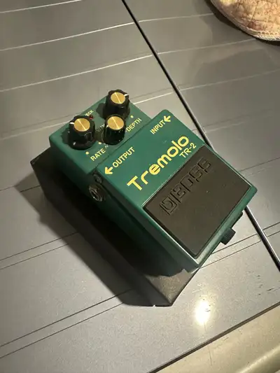 Boss TR-2 Tremolo, View more