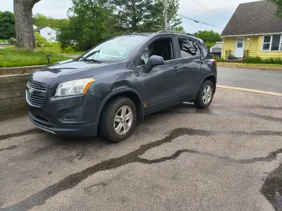 For sale 2014 Chevy Trax LT AWD One Key NO mvi Needs work New turbo New head gasket New intake manif...