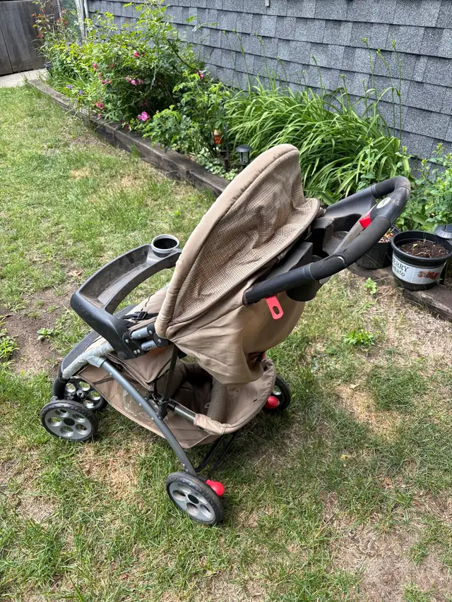 baby stroller - hardly used - great deal in Strollers, Carriers & Car Seats in City of Toronto - Image 3