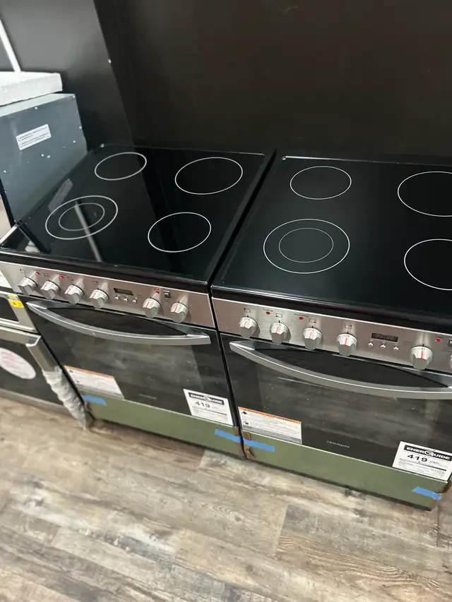 24”Frigidaire stove  in Stoves, Ovens & Ranges in St. Catharines - Image 3