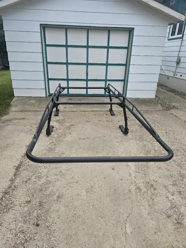 weather guard ladder rack in Ladders & Scaffolding in Saskatoon - Image 5