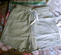 Brand new women's shorts..size small..retails 40