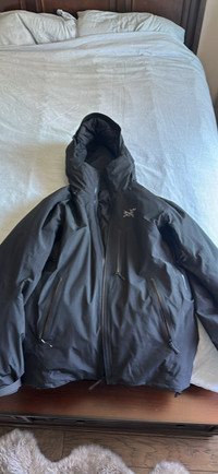 Arcteryx beta insulated jacket black