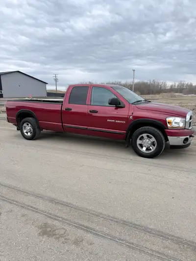 2006 Dodge Ram 2500 2WD Longbox 5.9 Cummins Truck has 746000kms 2024 Engine was rebuilt March 2024 A...