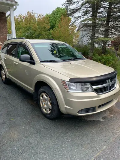 2010 Dodge Journey for sale, daily driven, saftied until the end of sept, needs a bit of tlc , but s...