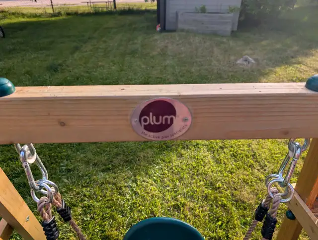 Plum child play structure in Toys & Games in Kitchener / Waterloo - Image 3