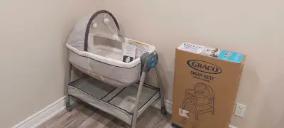 Graco Dream Suite Bassinet + Changer, View more