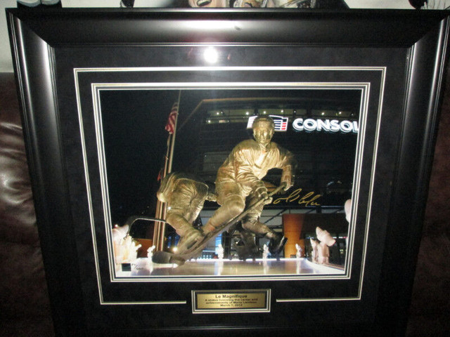 Mario Lemieux Signed  Le Magnifique Framed Piece ML Foundation in Arts & Collectibles in Mississauga / Peel Region