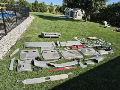 2005 escalade esv parts for sale. $75 takes everything.