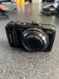Fujifilm Finepix F550EXR digital camera