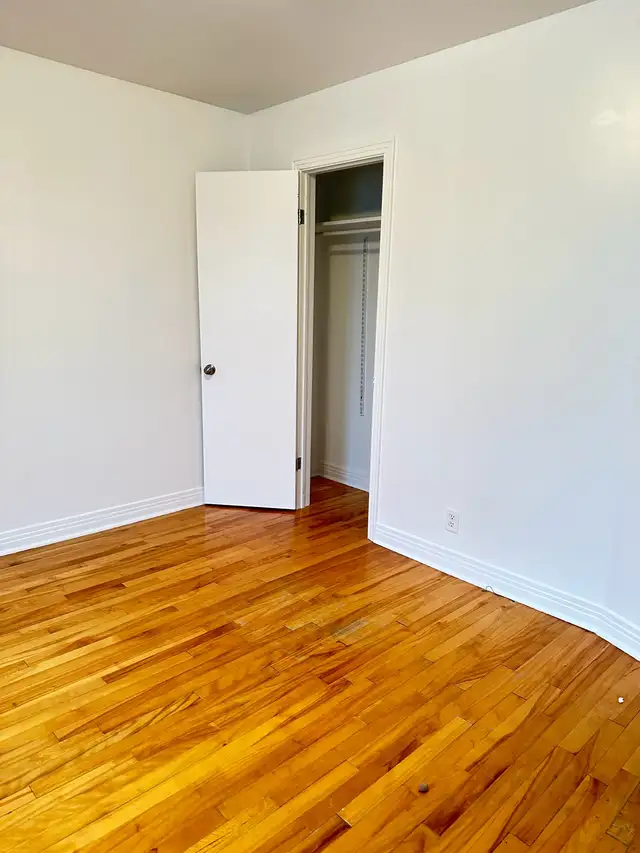 Chambre a louer in Room Rentals & Roommates in City of Montréal - Image 8