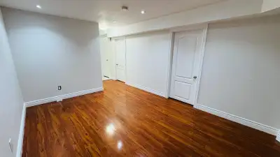 private room available for girl