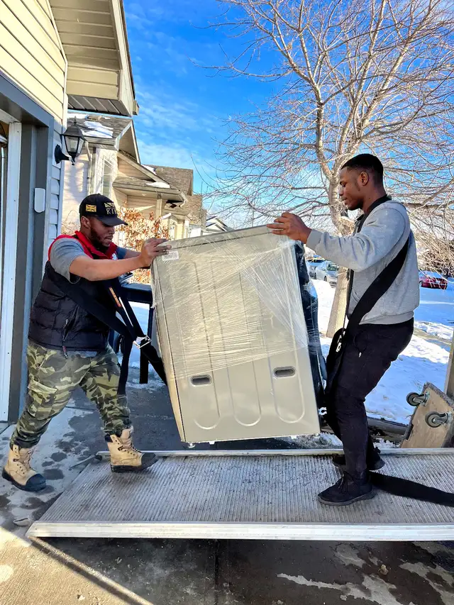 BLUESKY MOVING SOLUTIONS 825-454-5170 in Moving & Storage in Calgary - Image 5