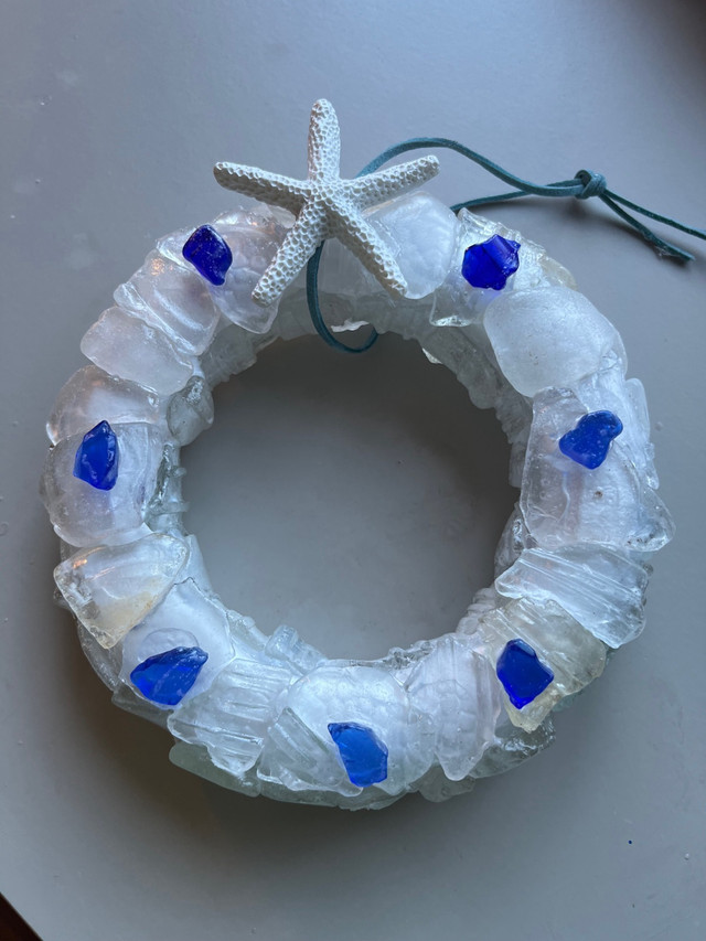 Sea glass wreath  in Hobbies & Crafts in City of Halifax - Image 2