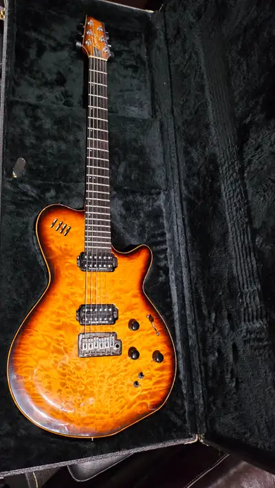 2000 Godin LGXT, View more