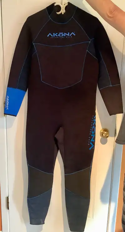 Akona Wet Suit 3 mm 2XL.  $100, View more