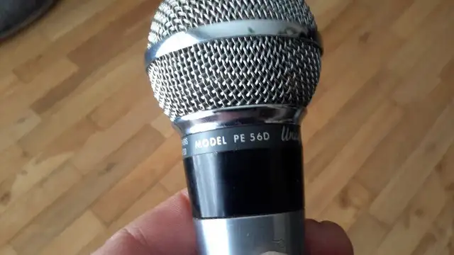Shure PE 56D mike microphone Kenny dee in Pro Audio & Recording Equipment in Oakville / Halton Region - Image 5