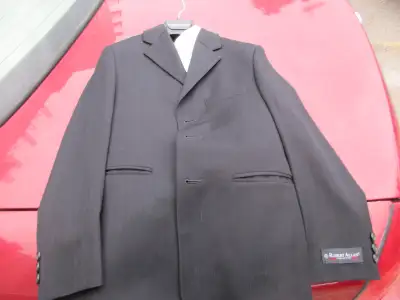 Boys  suit  size  12, View more