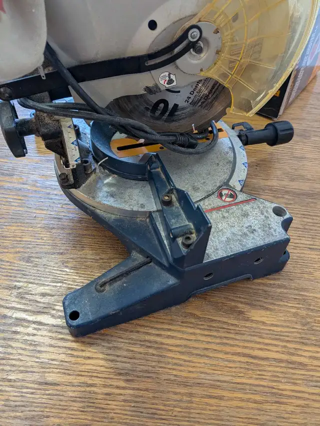 Ryobi Miter Saw in Power Tools in City of Toronto - Image 4