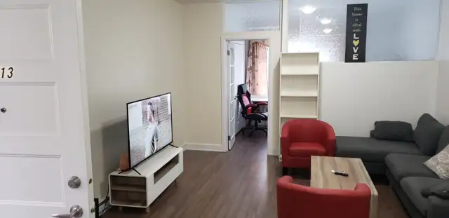 MÉTRO SNOWDON- 4 ½ CONDO DE LUXE CLIMATISÉ, ÉQUIPÉ, WIFI, ETC. in Long Term Rentals in City of Montréal - Image 17